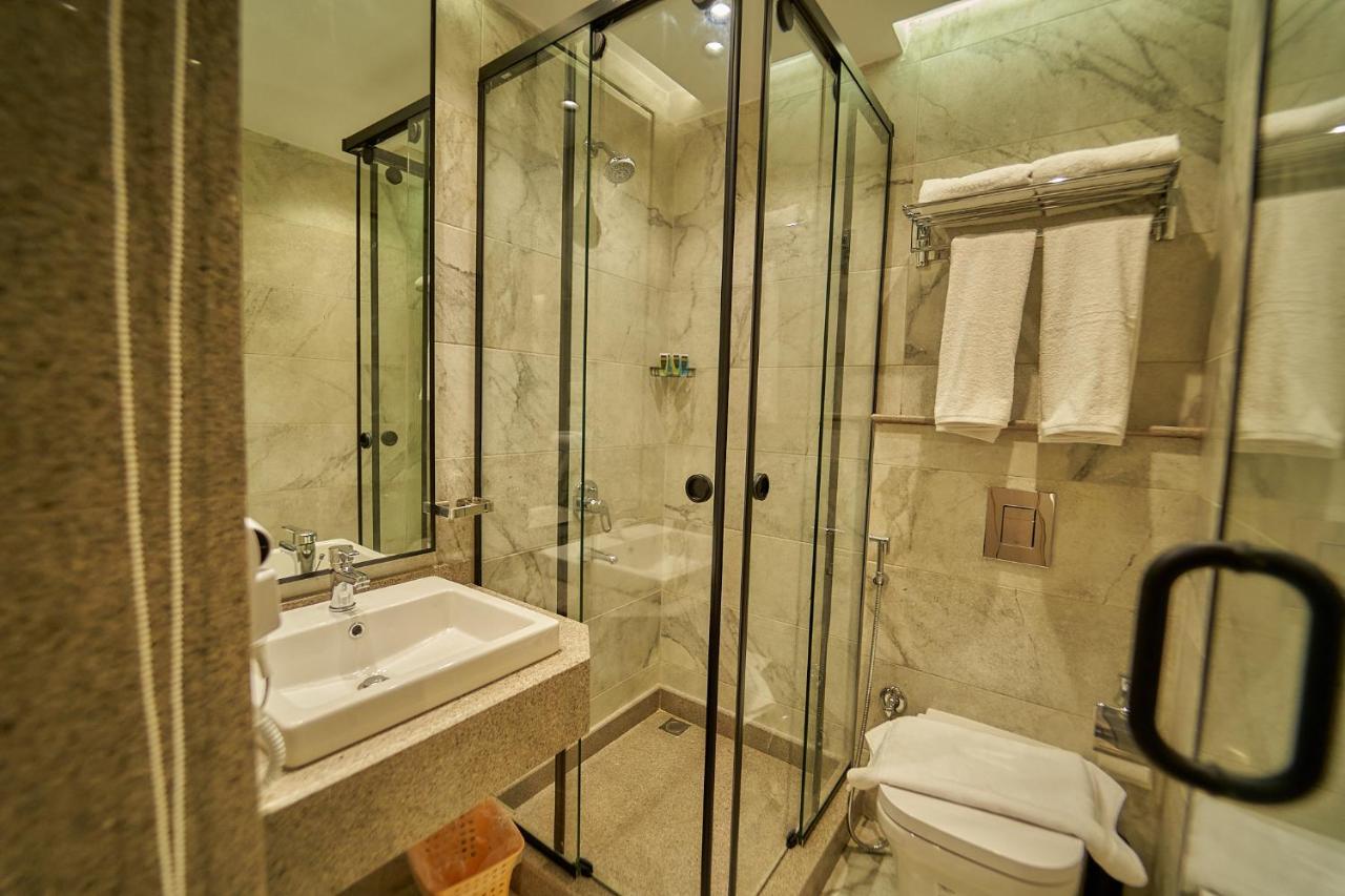 Gold'S Pyramids Hotel Al Kawm al Akhdar Екстериор снимка