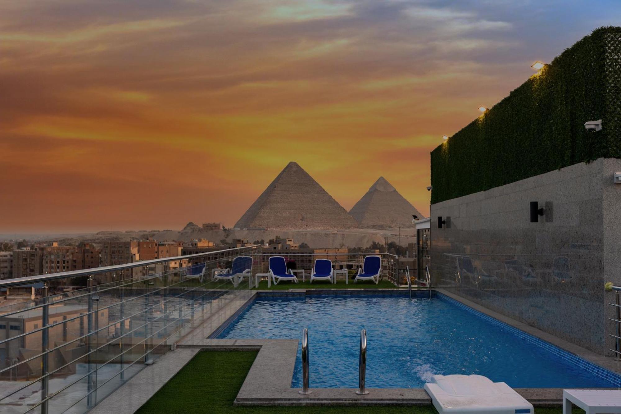 Gold'S Pyramids Hotel Al Kawm al Akhdar Екстериор снимка